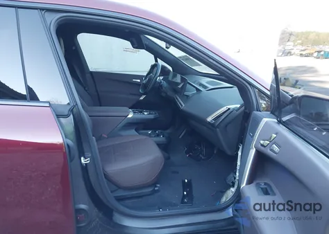 2024 BMW Ix xDrive50 z USA, uszkodzony, nr VIN WB523CF07RCN63482